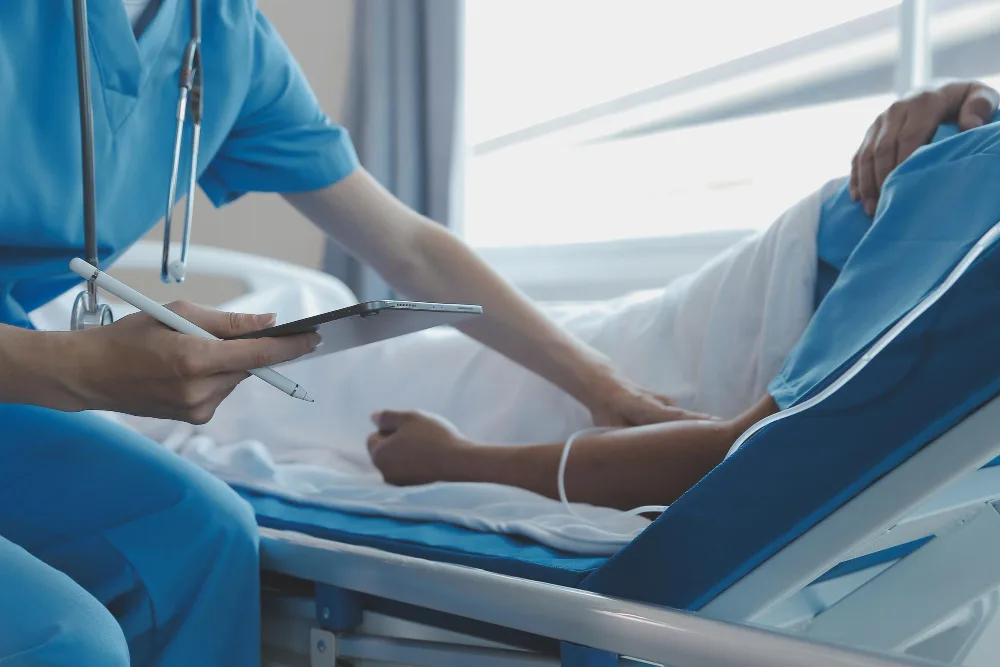 Valoración y seguimiento hospitalario